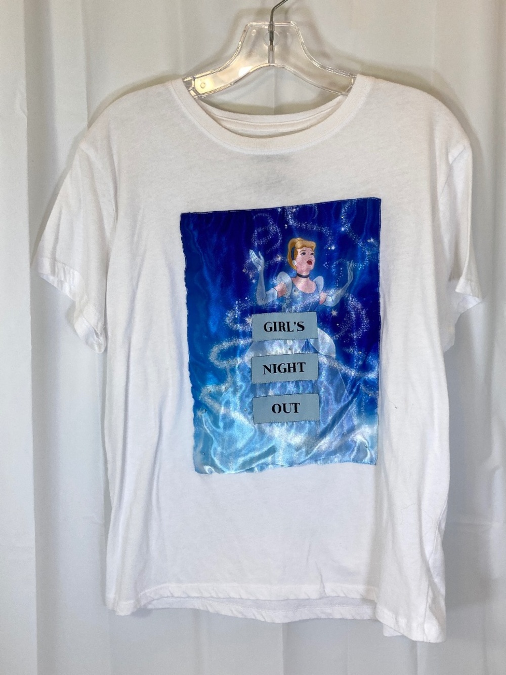 Disney Cinderella Girls Night Out Shirt Sz XL Juniors White Short Sleeve